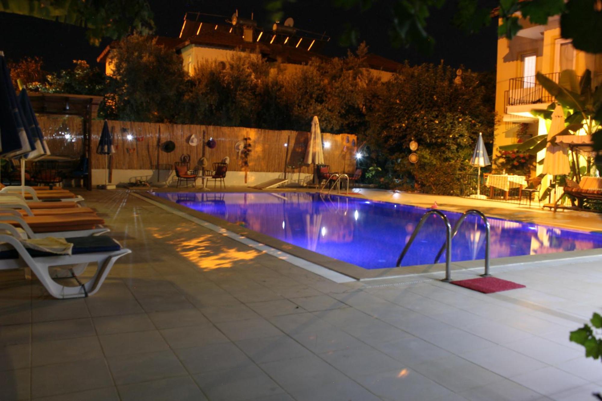Sarihan Apart Otel Олудениз Экстерьер фото